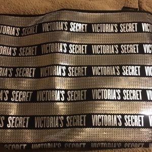 Beautiful Victoria’s Secret Tote!! So cute!!